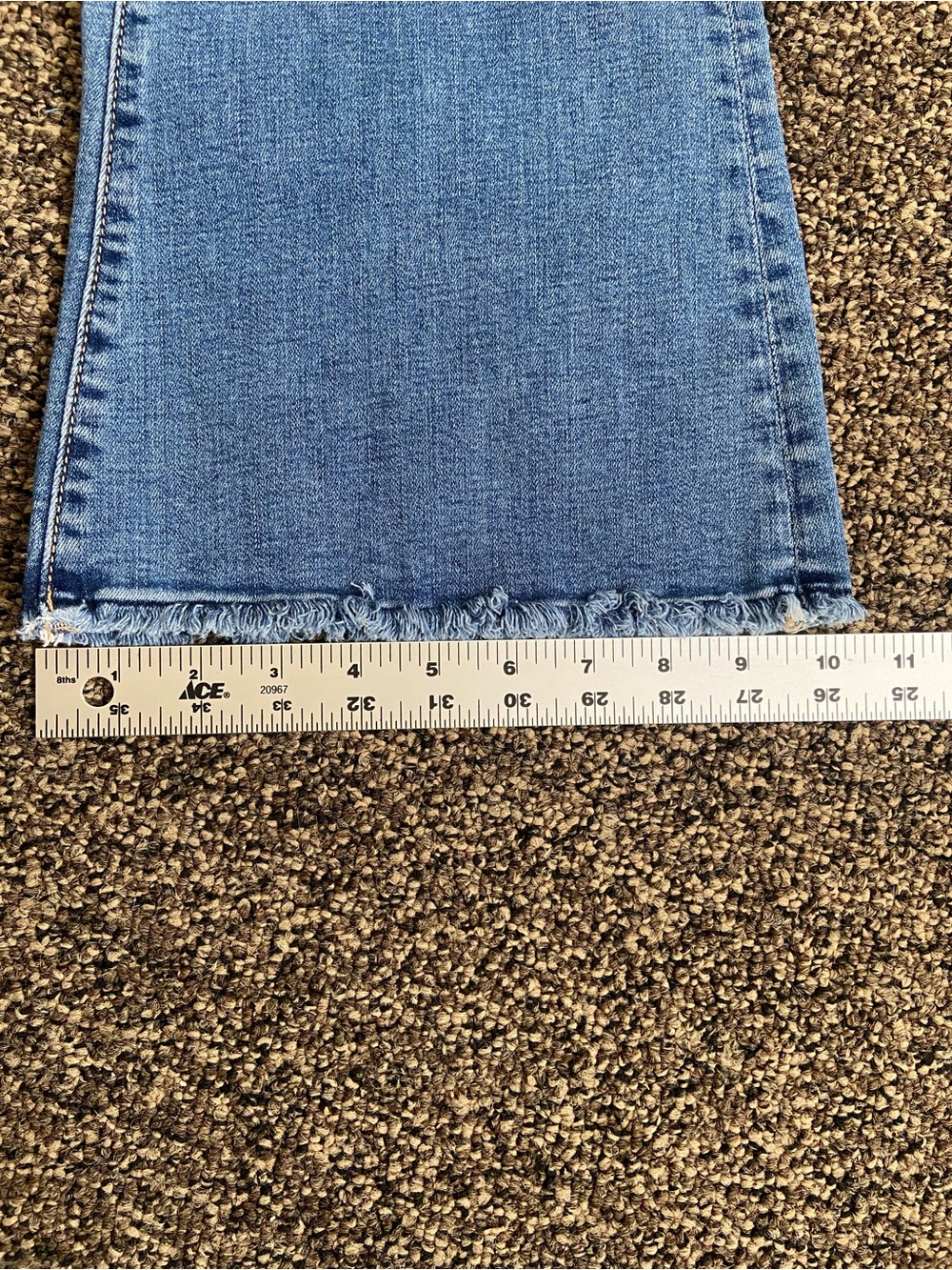 American Eagle Super Hi-Rise Flare Jeans Distressed Raw Hem Size 4 Short - Picture 7 of 16